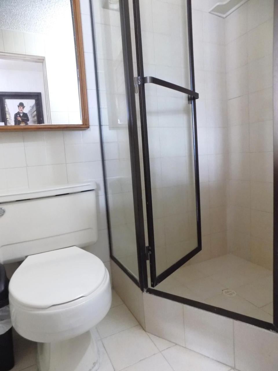 Room And Private Bathroom At Chapinero Alto Bogotá Eksteriør bilde